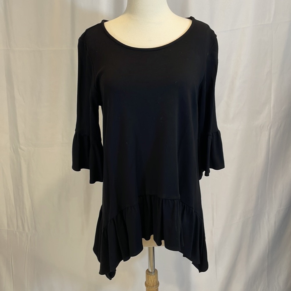 Gibson black knit high low ruffled hem top- large